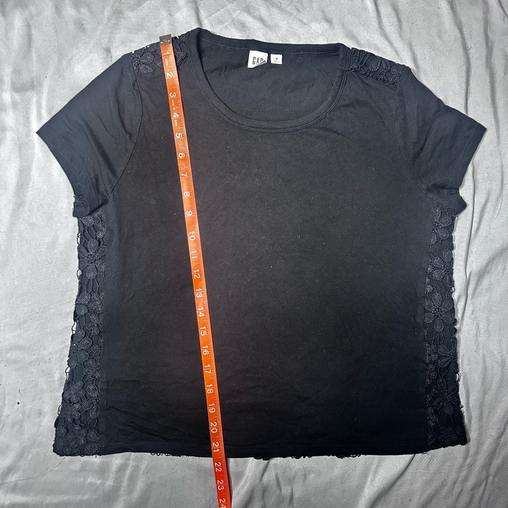 GAP Black Floral Lace Women's Tee - Picture 5 of 8